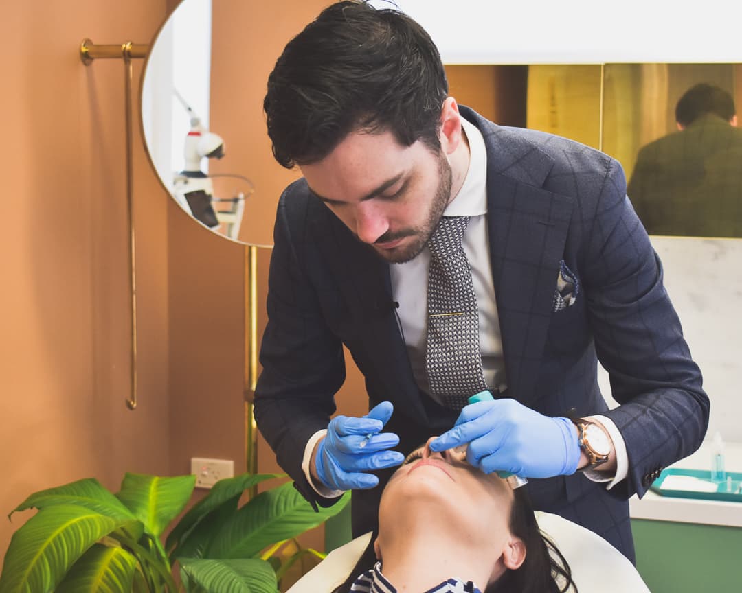 Aesthetic Physician, Dr Scott Ellis Talks with Australia Business News about Cosmetic1